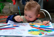 Insegnare i colori ai bambini di 3 anni