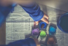 Come stimolare i bambini a colorare