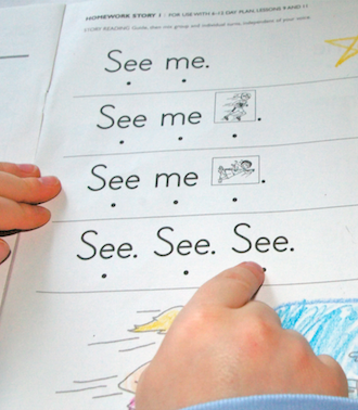 Insegnare a leggere e scrivere ai bambini down