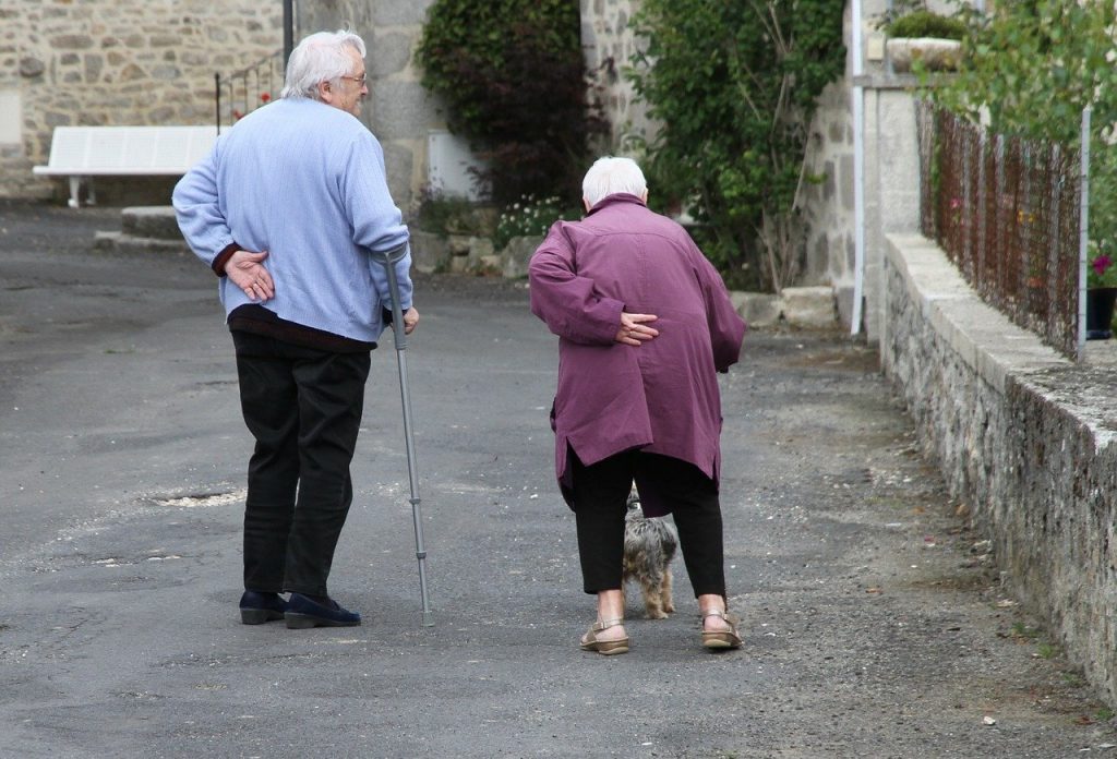 Dolori-Cronici-negli-Anziani-1024x696 Come gestire il dolore cronico nell’anziano