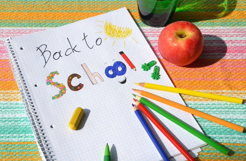 Ritornare-a-Scuola-Dopo-le-Vacanze-1024x670 Gestire il ritorno a scuola senza stress con il Counseling